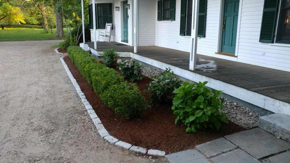 Mulch Bed Edging for commercial properties