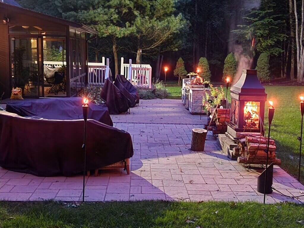 Choosing the Right Fire Pit for Your Patio